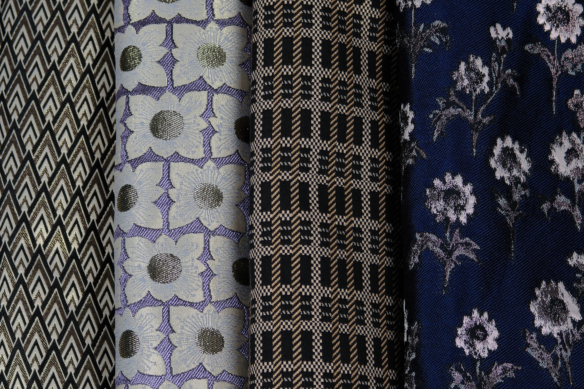 Tablecloth Golden Directions