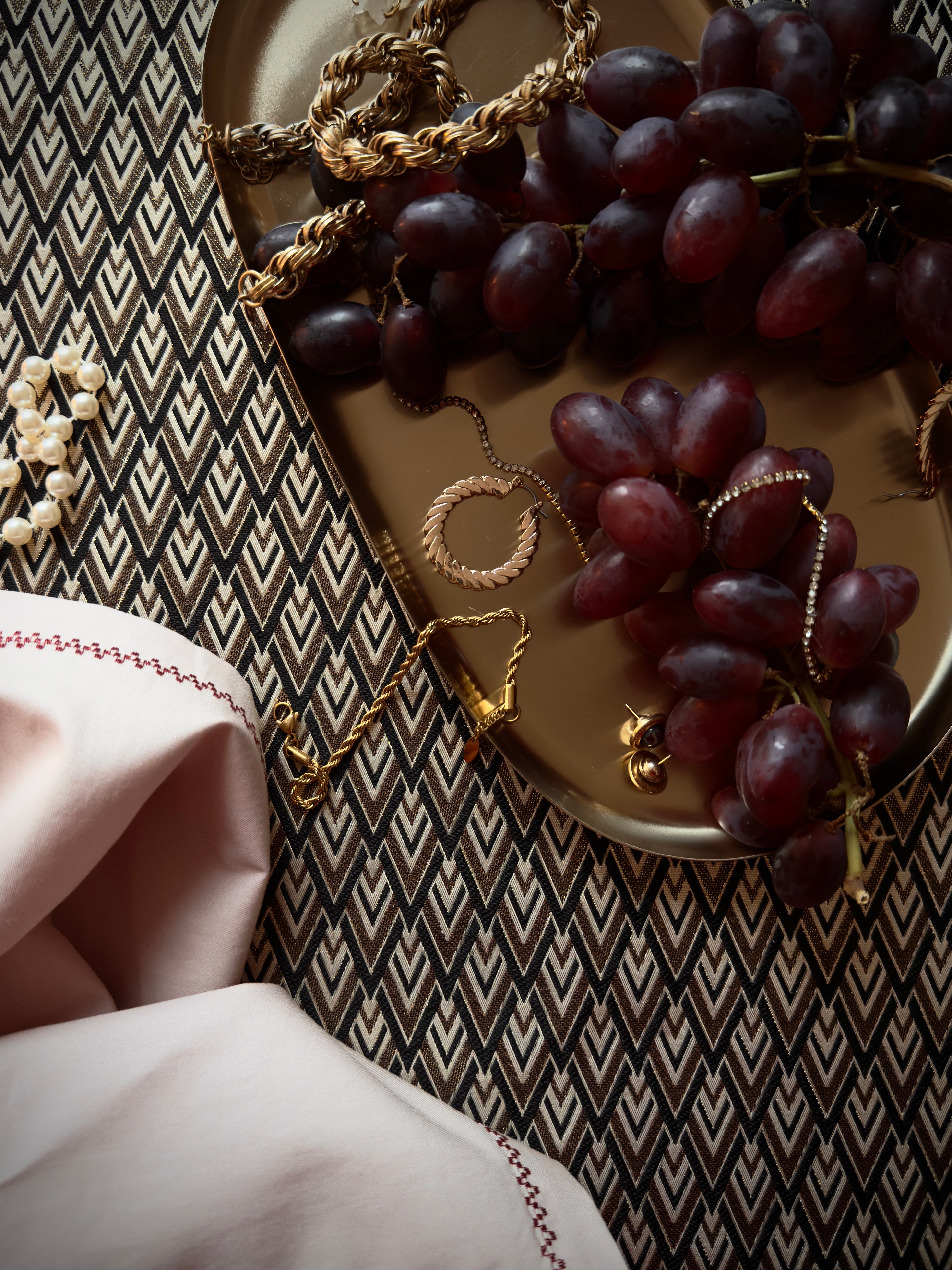 Tablecloth Golden Directions